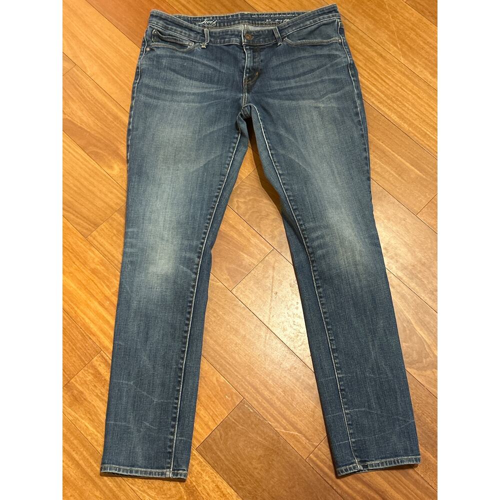 Levi's San Francisco Demi Curve Silhouette Jeans